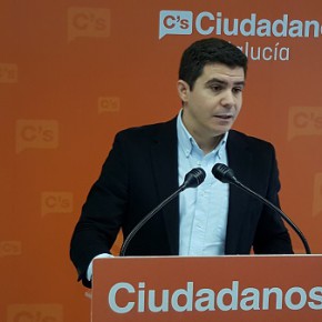 Sergio Romero: "Cádiz y Huelva no pueden seguir viviendo de espaldas la una a la otra" Sergio Romero: "Cádiz y Huelva no pueden seguir viviendo de espaldas la una a la otra"