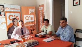 Ciudadanos trata con el SPLI las carencias de la policía local Ciudadanos trata con el SPLI las carencias de la policía local