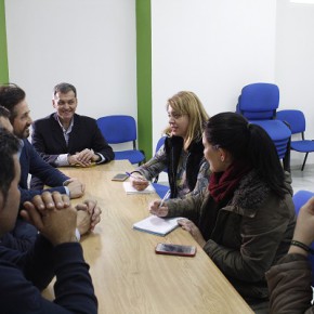 La junta directiva de la Asociación “500 años, I Circunnavegación a Vela” acude a la cita con Ciudadanos Sanlúcar para exponer sus actividades y proyectos La junta directiva de la Asociación “500 años, I Circunnavegación a Vela” acude a la cita con Ciudadanos Sanlúcar para exponer sus actividades y proyectos