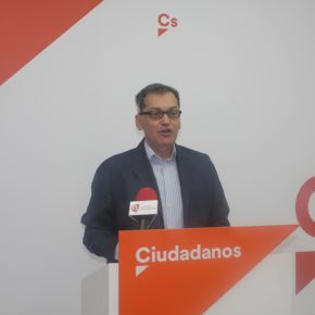 Javier Porrúa: “Ahora más que nunca exigimos al alcalde la creación y puesta en marcha de la Comisión Local del V Centenario” Javier Porrúa: “Ahora más que nunca exigimos al alcalde la creación y puesta en marcha de la Comisión Local del V Centenario”