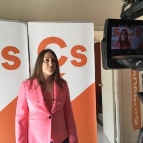 Regla Moreno: “Es necesario concienciar a la sociedad contra la lacra del abandono de animales” Regla Moreno: “Es necesario concienciar a la sociedad contra la lacra del abandono de animales”